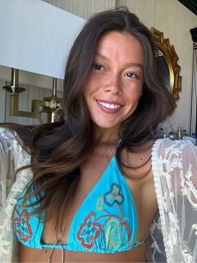Meet your Posher, Brooke